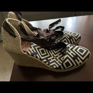 Tory Burch women’s wedges. Size 38 barely worn